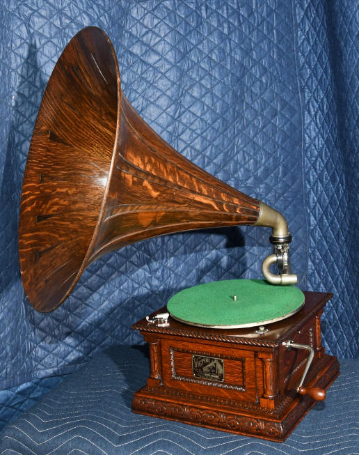 Vintage Victrola phonograph