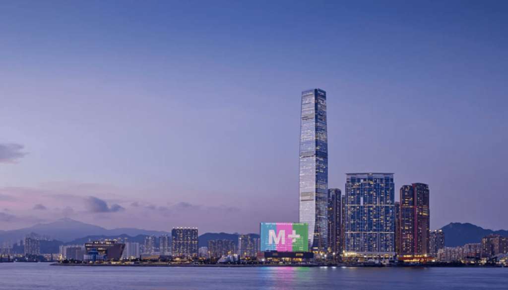 香港维港夜景与M+博物馆建筑