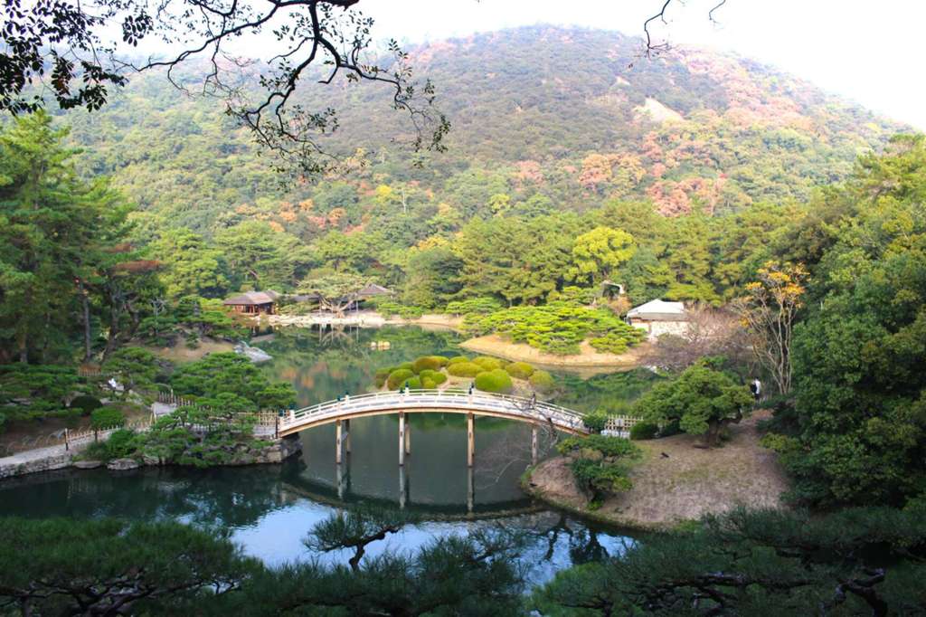 栗林公園の偃月橋